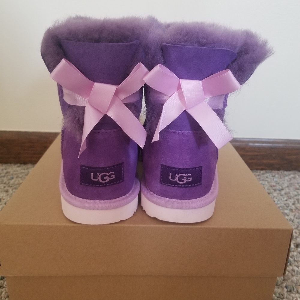 UGG BOOTS